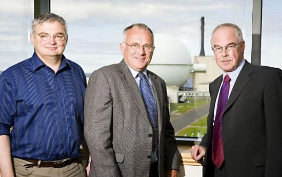 Photograph of NEW TOP TEAM AT COUNCIL VISITS DOUNREAY