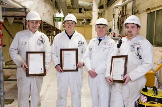 Photograph of DECOMMISSIONING OPERATIVES RECEIVE CERTIFICATES FROM SAFETY DIRECTOR